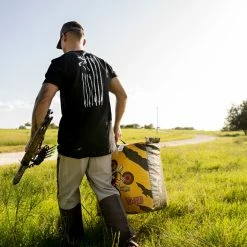 Bux Hunting Co. Bux Arrow Flag T-Shirt -Karl’s Baits Shop lifestyle buxarrowflag tshirt black