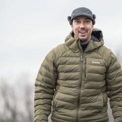 Simms Challenger Insulated Hat -Karl’s Baits Shop lifestyle challenger insulatedhat simms walking